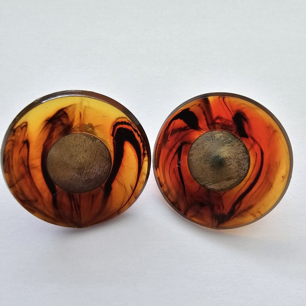 Vintage Mid-Century Lucite "Tortoise" Swirl Button Earrings